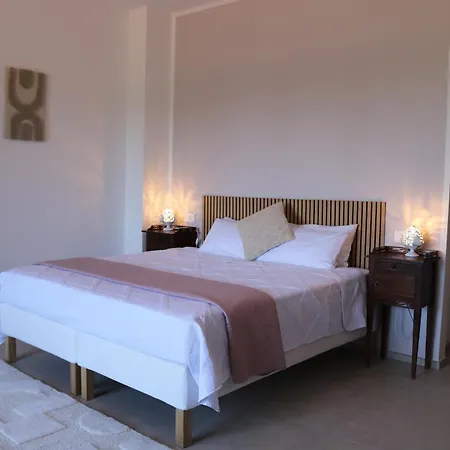 Casa Allegria Couette-café Parabita