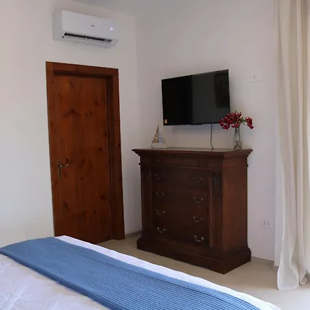 Casa Allegria Couette-café Parabita